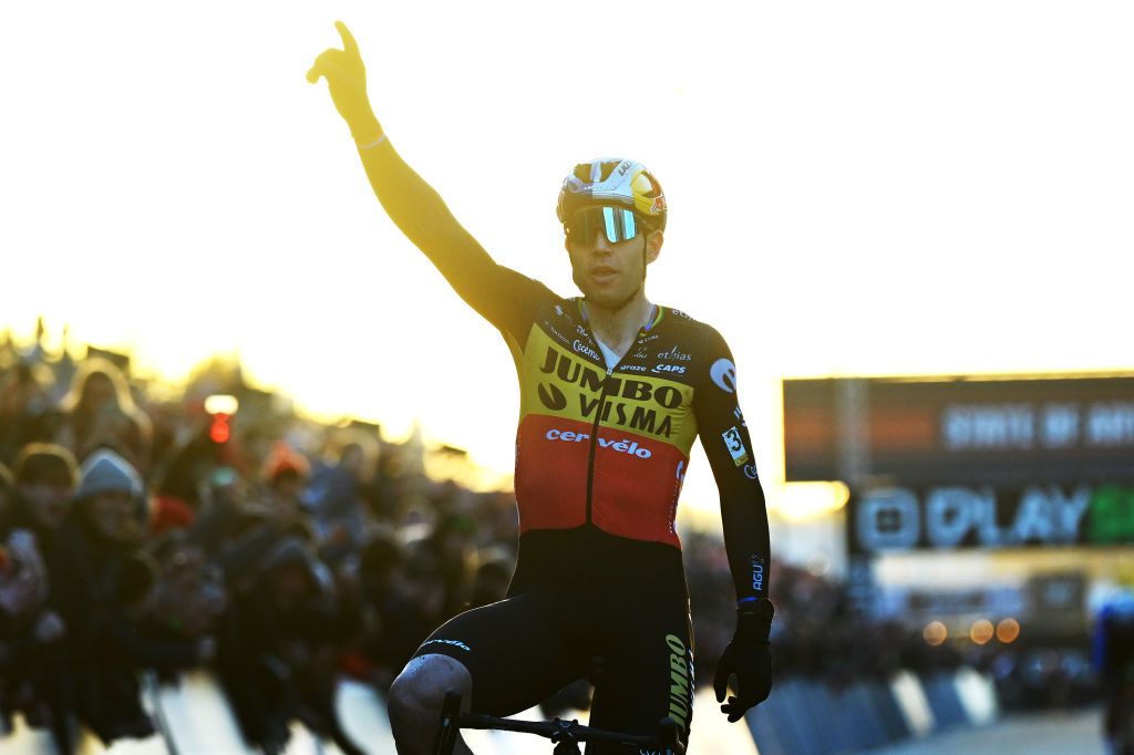 Wout van Aert wins titanic battle with Van der Poel at Superprestige Heusden-Zolder