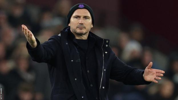 Everton manager Frank Lampard gestures during their Premier League match against West Ham